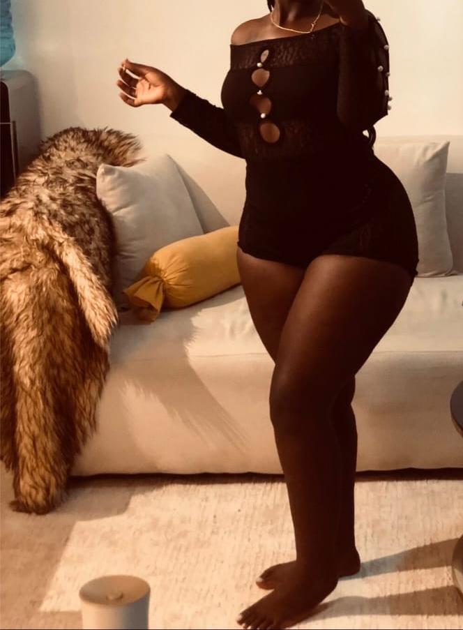 Betty sexy curvy girl