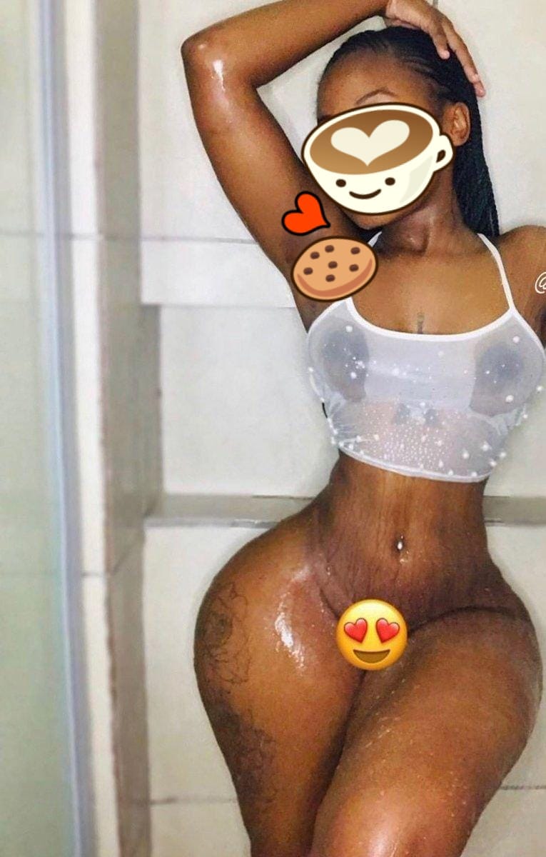 Betty sexy curvy girl