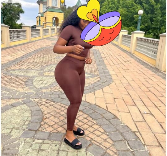 Joyliz - Ugandan big Ass